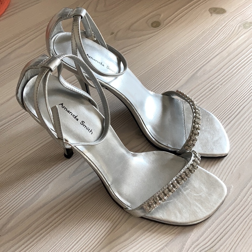 Metallic Glitter Heels - Picture 2 of 6
